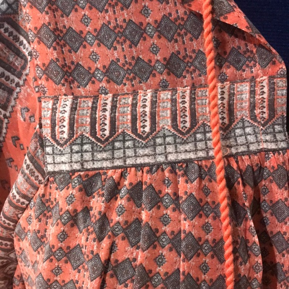 Lucky Brand Sheer Pattern Top - Picture 6 of 8